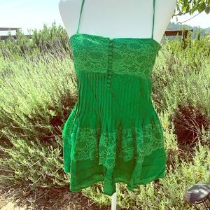 Green Vintage Style Button Top